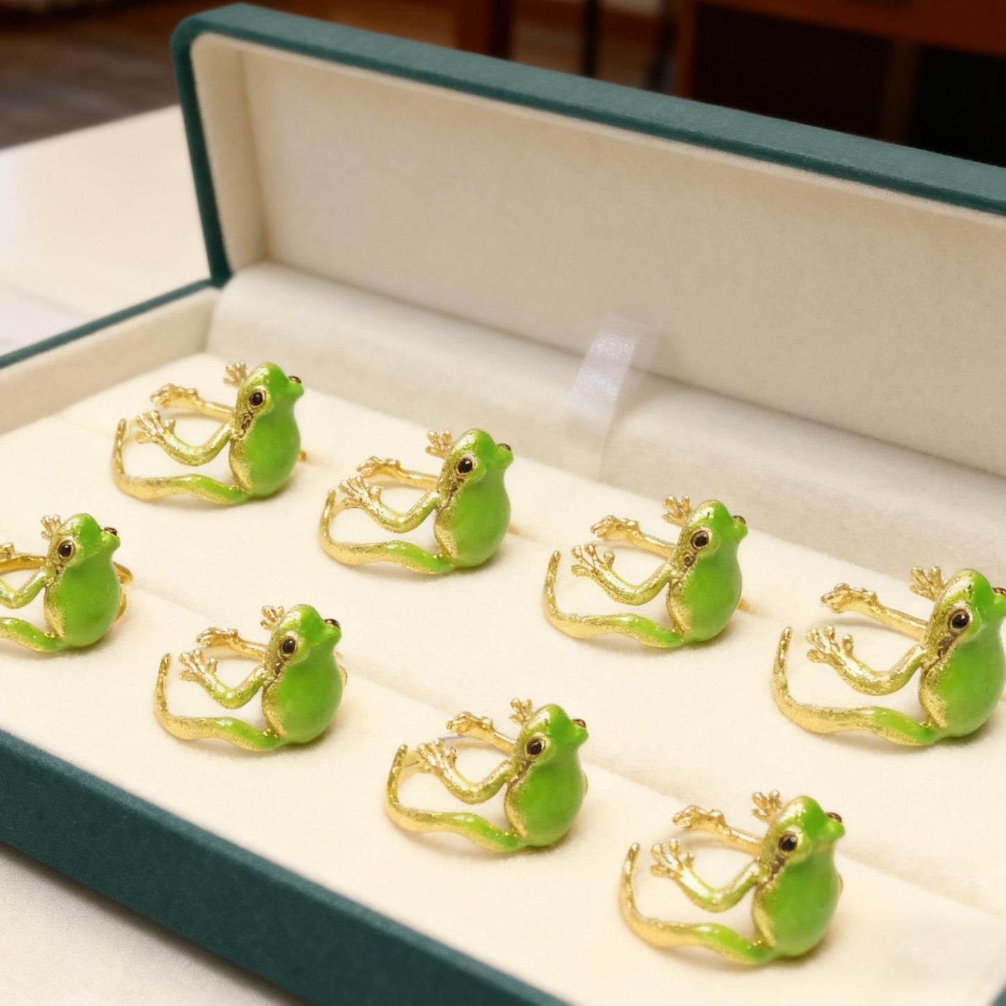 👑 Royal Tree Frog Ring 🐸 | Handcrafted Nature-Inspired Statement Jewelry