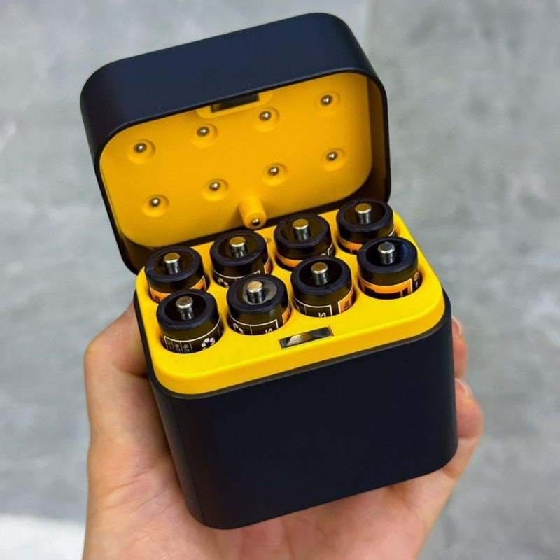 🏆Flash Sale⚡ 50K+ SOLD! Almost Gone-💥🎁 🔋Charging Compartment - Rechargeable Aa/Aaa Lithium Battery